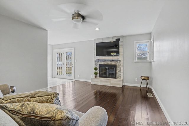 5021 S Irvington Place, Tulsa, OK 74135