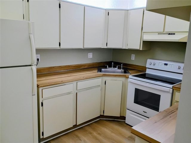 1737 PINE RIDGE WAY W A, Palm Harbor, FL 34684