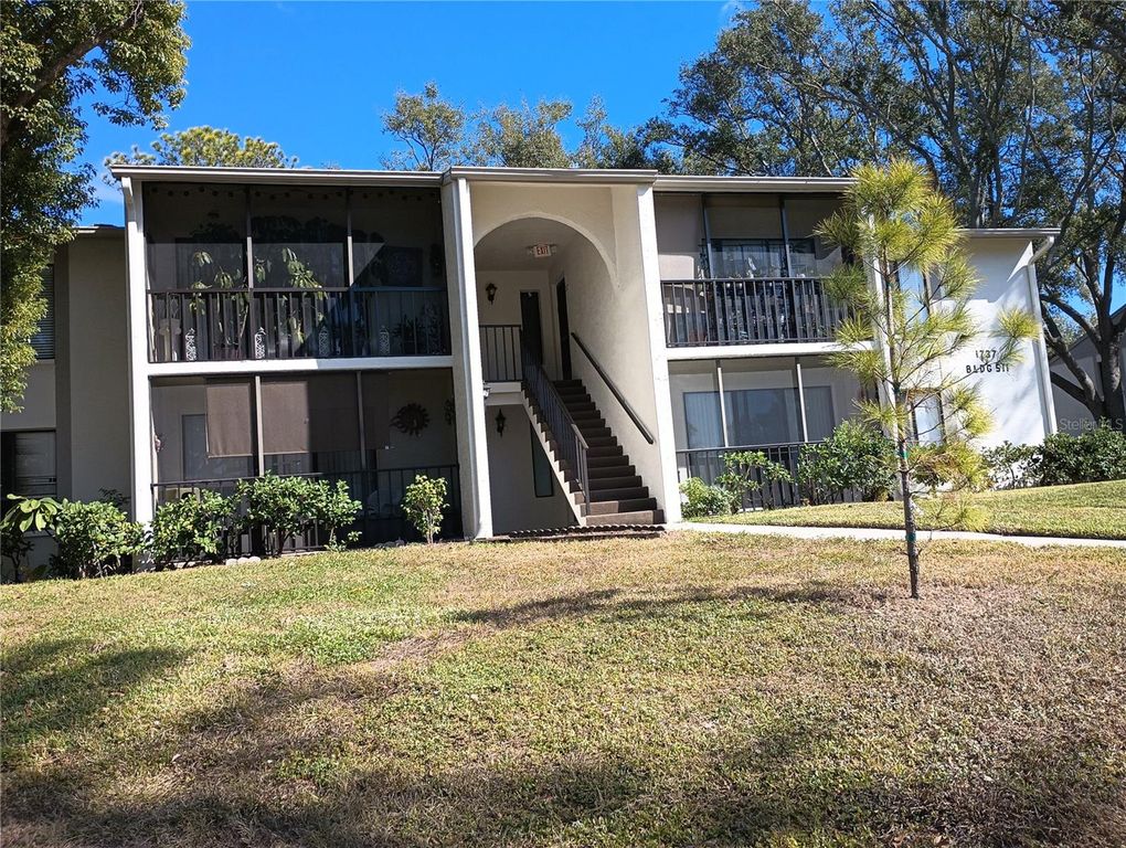 1737 PINE RIDGE WAY W A, Palm Harbor, FL 34684