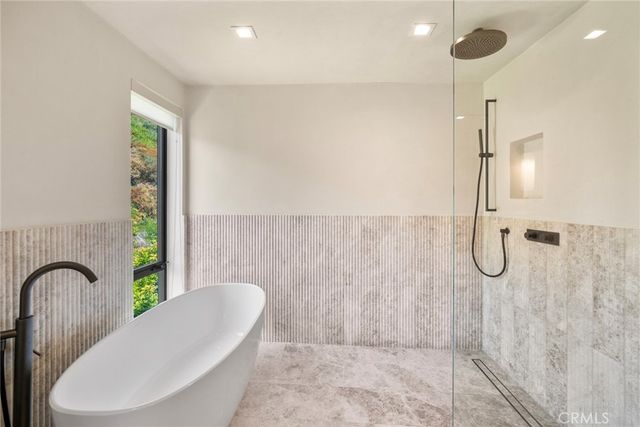 702 Diamond, Laguna Beach, CA 92651