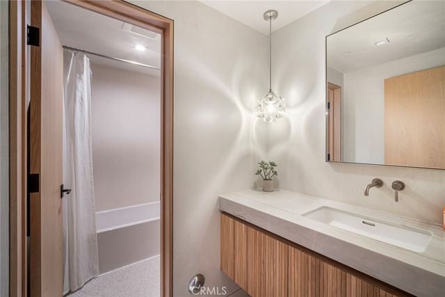 702 Diamond, Laguna Beach, CA 92651