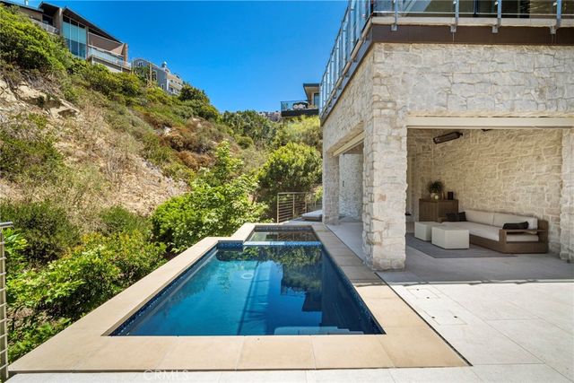 702 Diamond, Laguna Beach, CA 92651