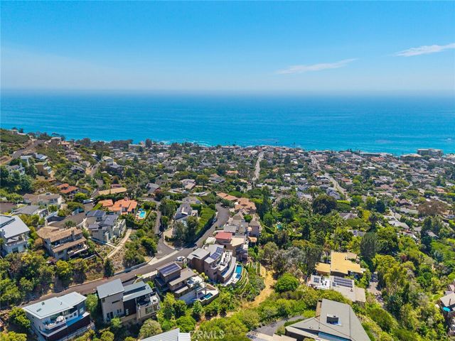 702 Diamond, Laguna Beach, CA 92651