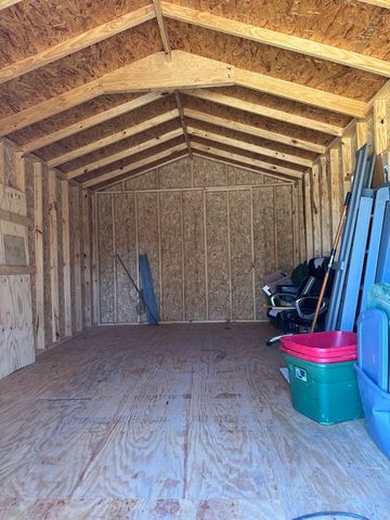 2010 SaltWorks Road, Palestine, TX 75803