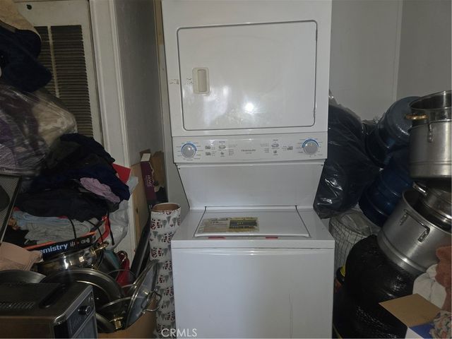 17225 Valley 9W, Fontana, CA 92335