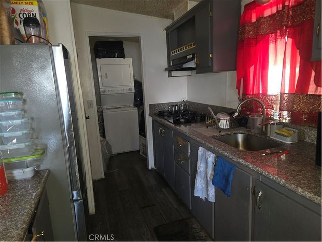 17225 Valley 9W, Fontana, CA 92335