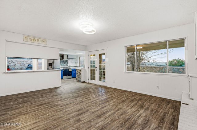 4613 SUN VALLEY Drive, El Paso, TX 79924