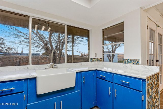 4613 SUN VALLEY Drive, El Paso, TX 79924