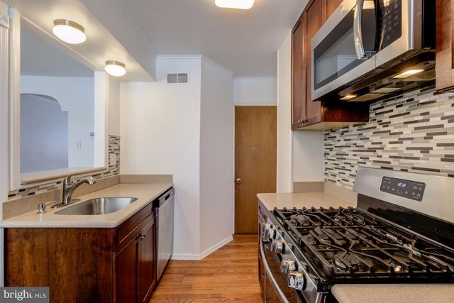 5882 MAGDALENA ST, Philadelphia, PA 19128