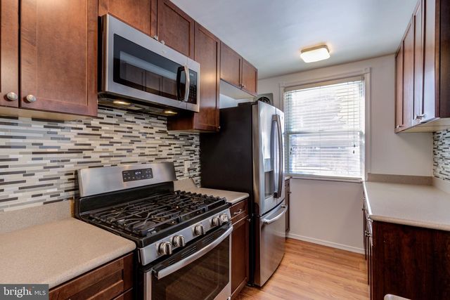 5882 MAGDALENA ST, Philadelphia, PA 19128