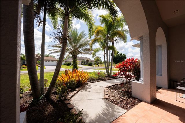 888 BOUNDARY BOULEVARD, Rotonda West, FL 33947