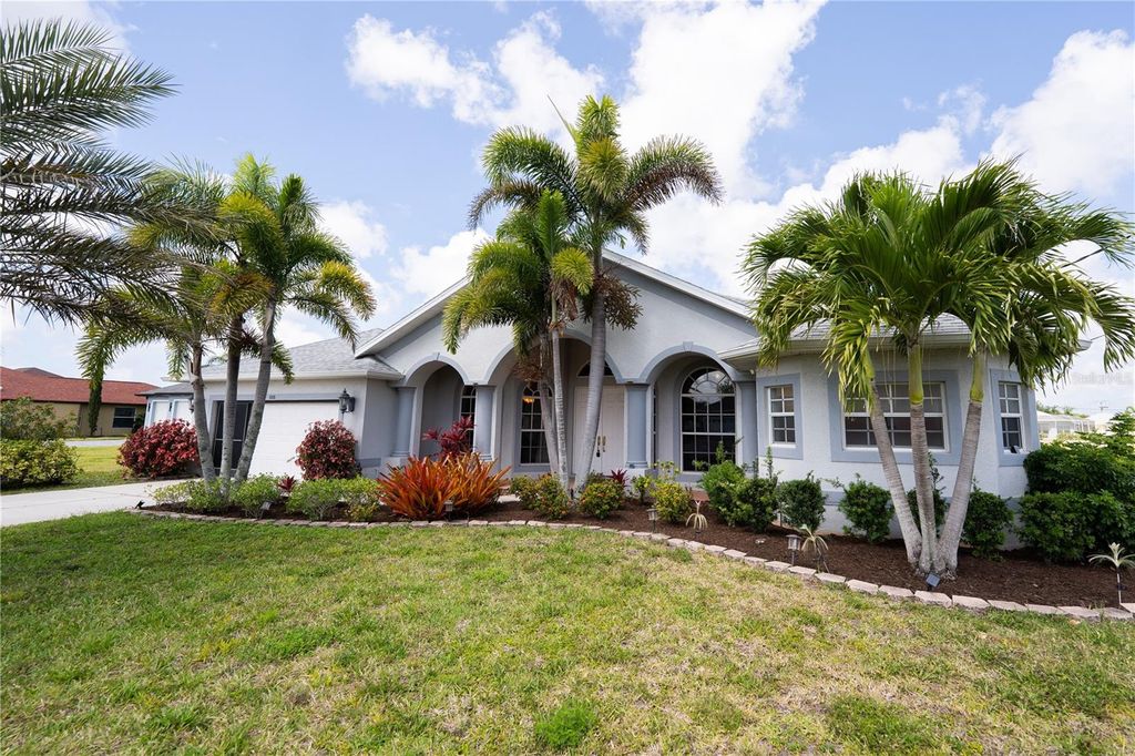 888 BOUNDARY BOULEVARD, Rotonda West, FL 33947
