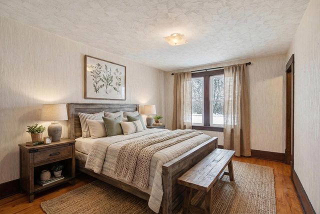 910 ALGOMA STREET, New London, WI 54961