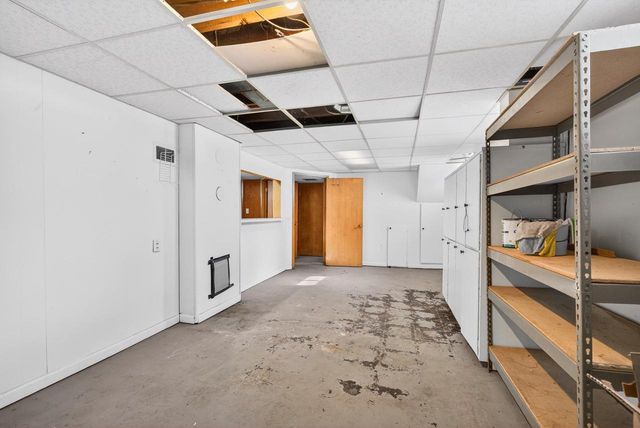 910 ALGOMA STREET, New London, WI 54961