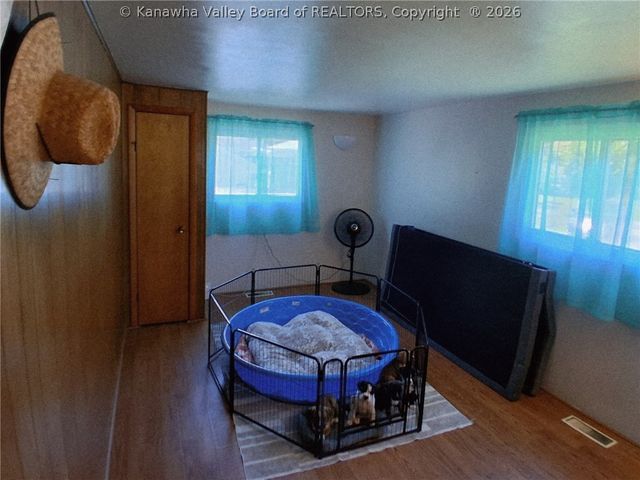 810 Thunderbird Drive, Malden, WV 25306