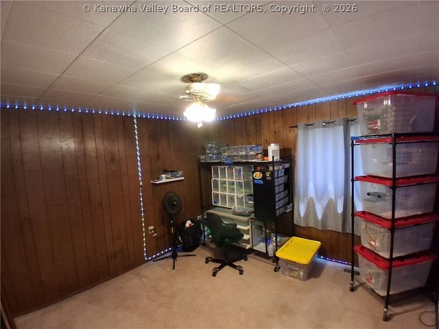 810 Thunderbird Drive, Malden, WV 25306