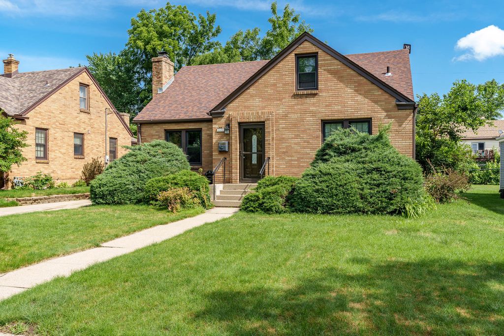 3320 Minnesota Drive, Rockford, IL 61108