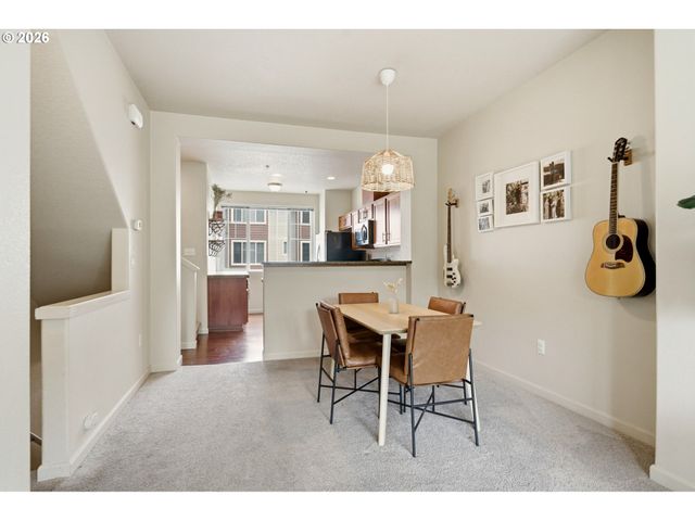 340 Nw 116TH Ave 103, Portland, OR 97229