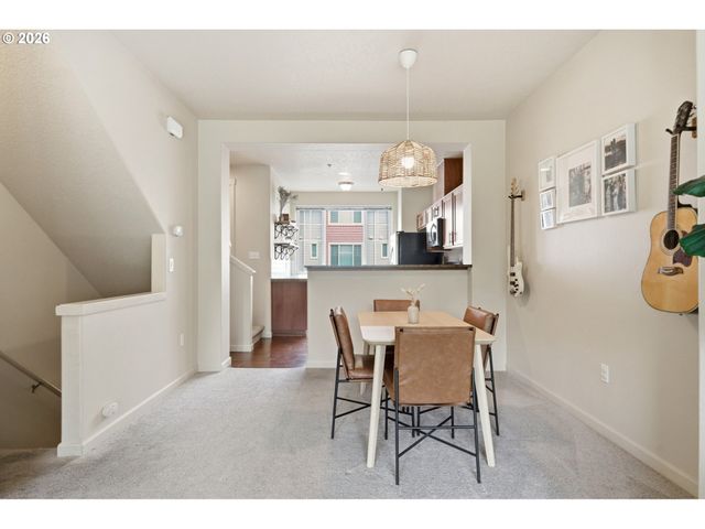 340 Nw 116TH Ave 103, Portland, OR 97229