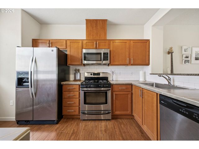 340 Nw 116TH Ave 103, Portland, OR 97229