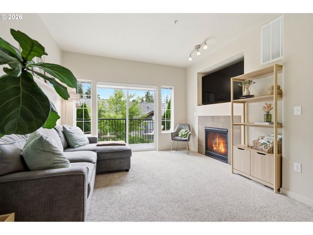340 Nw 116TH Ave 103, Portland, OR 97229