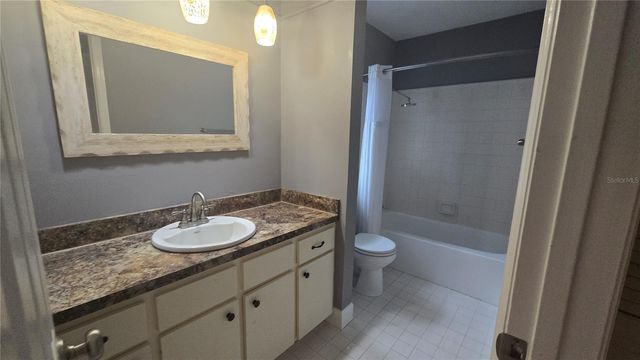5201 SW 86 TERRACE, Gainesville, FL 32608