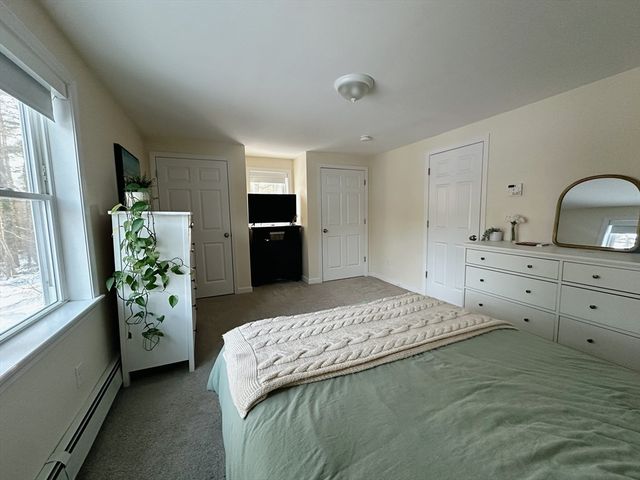 4 Upton St, Hanson, MA 02341