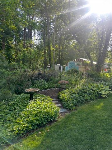 4 Upton St, Hanson, MA 02341