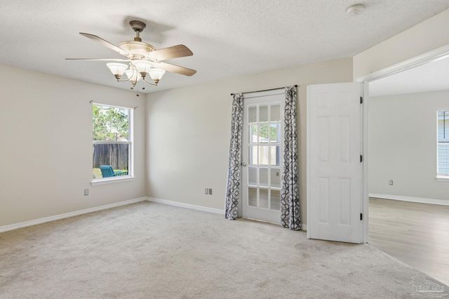 2021 Reserve Blvd, Gulf Breeze, FL 32563