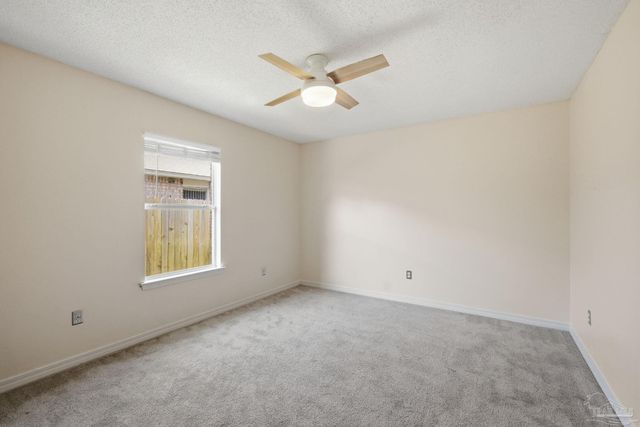 2021 Reserve Blvd, Gulf Breeze, FL 32563