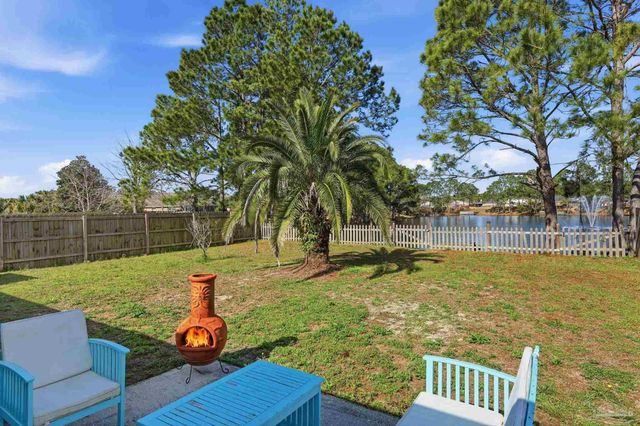 2021 Reserve Blvd, Gulf Breeze, FL 32563