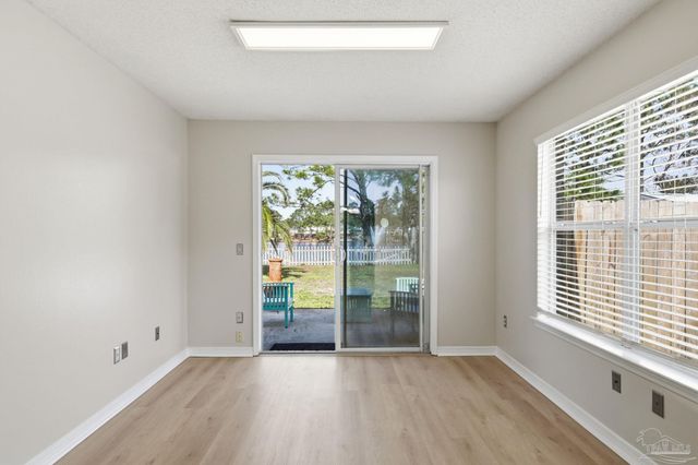 2021 Reserve Blvd, Gulf Breeze, FL 32563