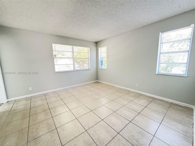 95 NE 41st St I144, Oakland Park, FL 33334