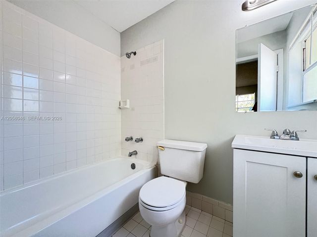 95 NE 41st St I144, Oakland Park, FL 33334