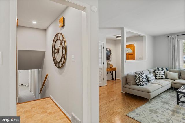 8318 FELTON LANE, Alexandria, VA 22308