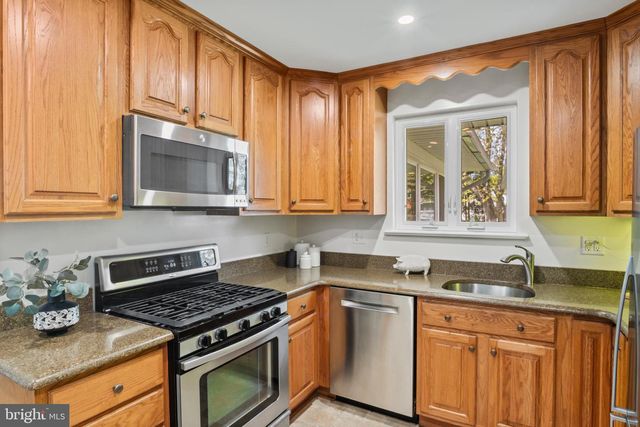 8318 FELTON LANE, Alexandria, VA 22308