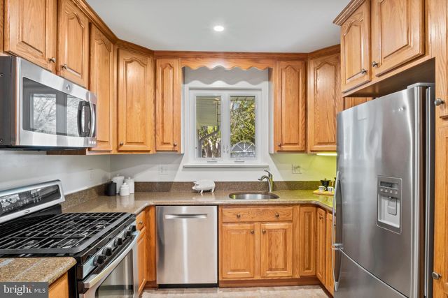 8318 FELTON LANE, Alexandria, VA 22308