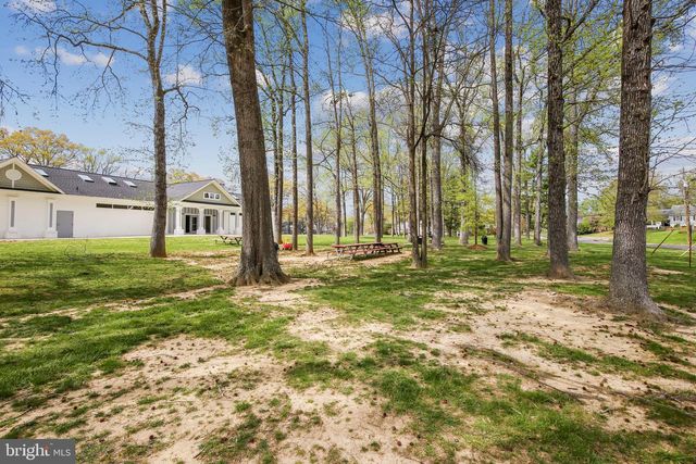 8318 FELTON LANE, Alexandria, VA 22308