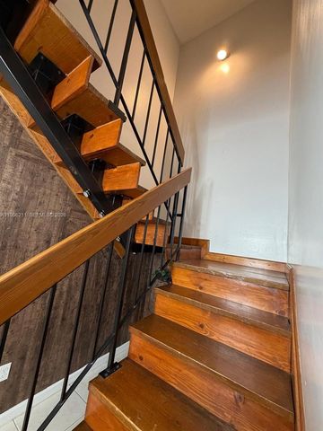 15365 SW 104th Ter, Miami, FL 33196