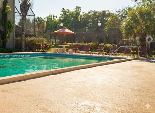 15365 SW 104th Ter, Miami, FL 33196