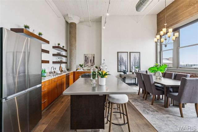 1627 Locust Street 902, St Louis, MO 63103