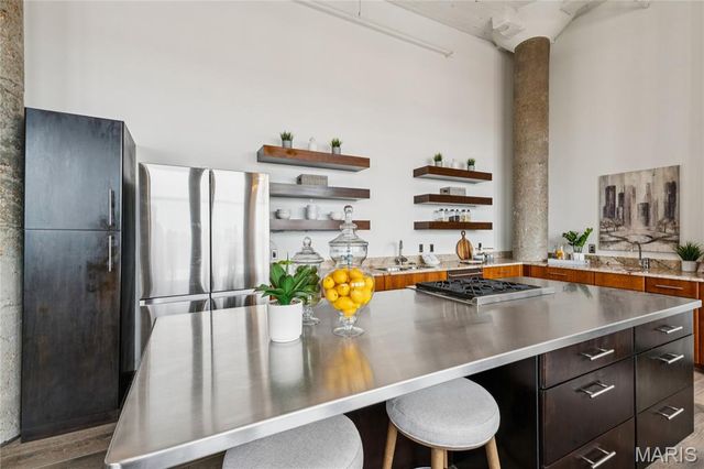 1627 Locust Street 902, St Louis, MO 63103