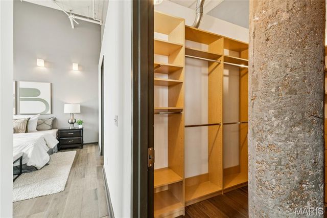 1627 Locust Street 902, St Louis, MO 63103