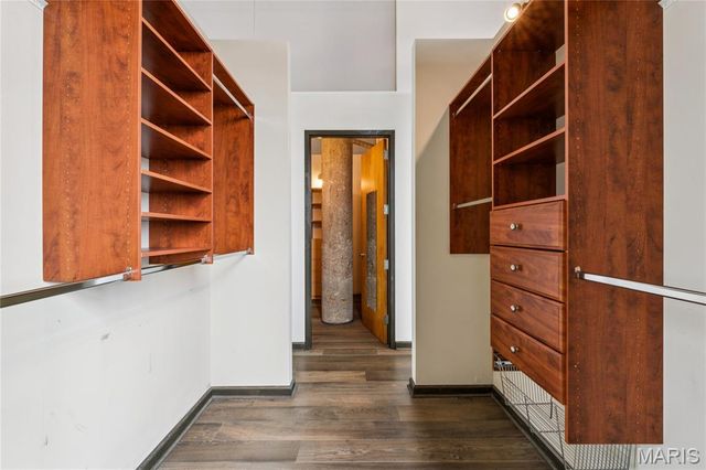 1627 Locust Street 902, St Louis, MO 63103