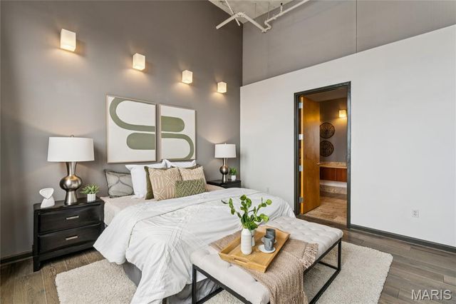 1627 Locust Street 902, St Louis, MO 63103