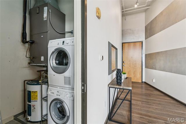 1627 Locust Street 902, St Louis, MO 63103