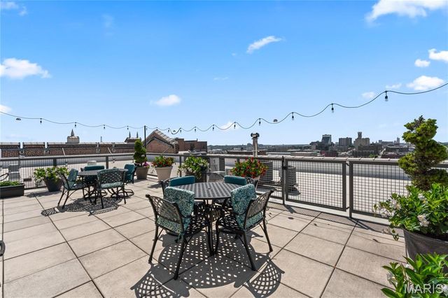 1627 Locust Street 902, St Louis, MO 63103