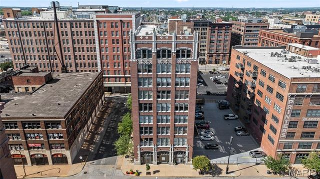 1627 Locust Street 902, St Louis, MO 63103