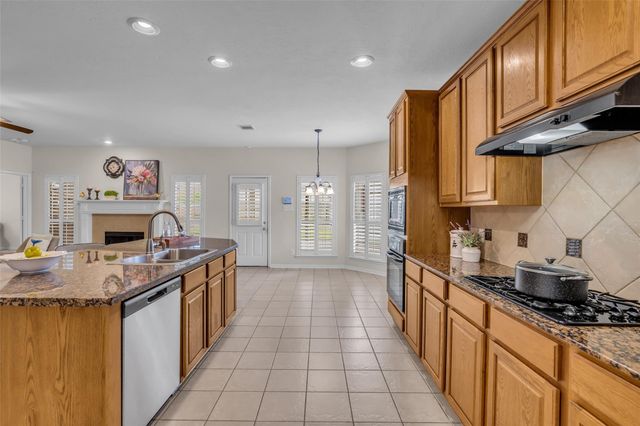 6807 Chapelfield Lane, Houston, TX 77049