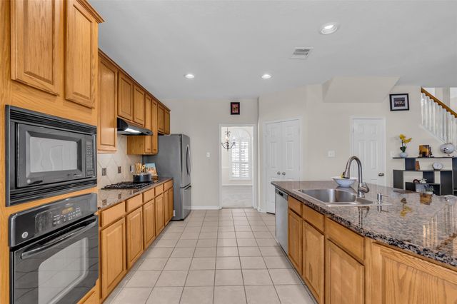 6807 Chapelfield Lane, Houston, TX 77049